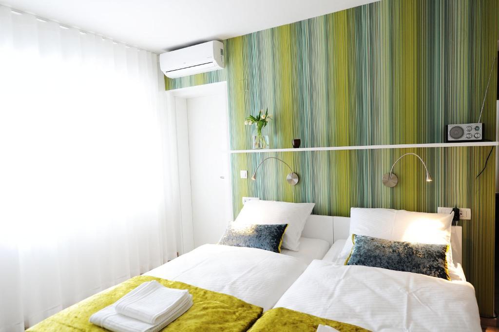 Garni Hotel Azur Liubliana Habitación foto